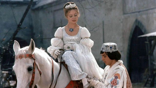 bild aus der news "Drei Haselnüsse für Aschenbrödel": 5 spannende Fakten zum ultimativen Weihnachts-Klassiker