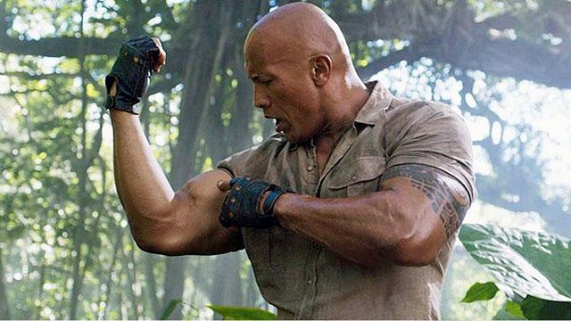 bild aus der news Dwayne Johnson erklärt Gewichtsverlust: In seinem neuen Film spielt er einen 70-Jährigen, der mit einem Huhn befreundet ist!