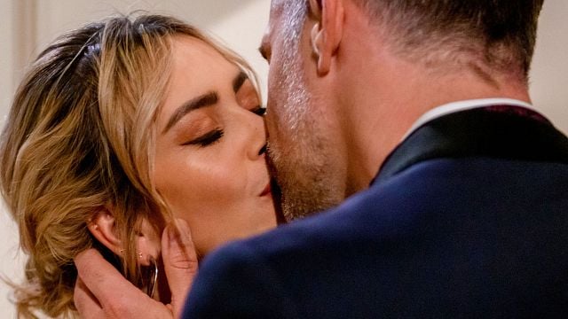 bild aus der news "Sturm der Liebe"-Vorschau heute: Ein heißer Kuss verändert alles