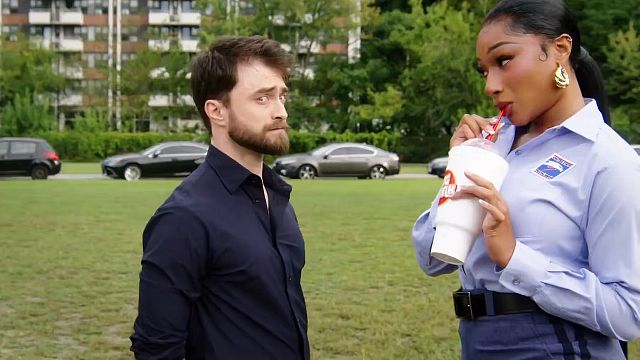 bild aus der news Bei "Harry Potter" ist er raus, dafür hat Daniel Radcliffe jetzt eine brandneue andere Serie – ab sofort im Streaming-Abo!