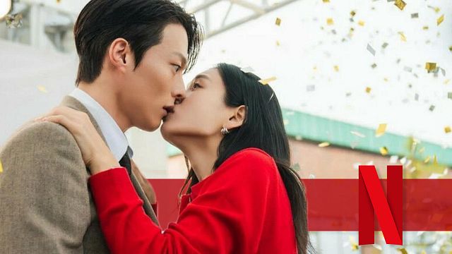 bild aus der news Ein Kuss mit Folgen: Trailer zur neuen RomCom-Serie "Dynamite Kiss" – die bereits in wenigen Tagen auf Netflix startet!