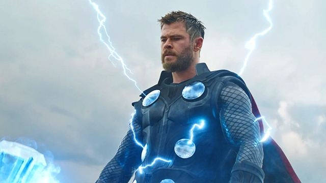Chris Hemsworth teilt gegen MCU-Stars aus – und verteidigt Marvel gegen Coppola, Scorsese & Co.