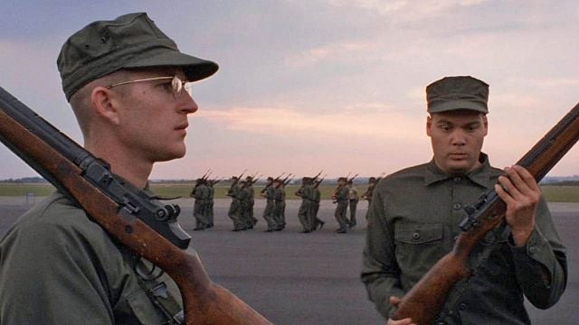 bild aus der news "Ich wollte in diesem Film mitspielen": "Reacher"-Star verhandelte 8 (!) Monate für Rolle in Kriegsfilm-Meisterwerk – doch am Ende war alles umsonst