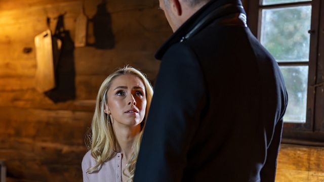 bild aus der news "Sturm der Liebe"-Vorschau: Larissa hat es doch getan
