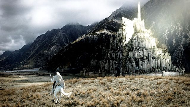 bild aus der news LEGO Minas Tirith ist da: Episches "Herr der Ringe"-Set mit weit über 8.000 Teilen