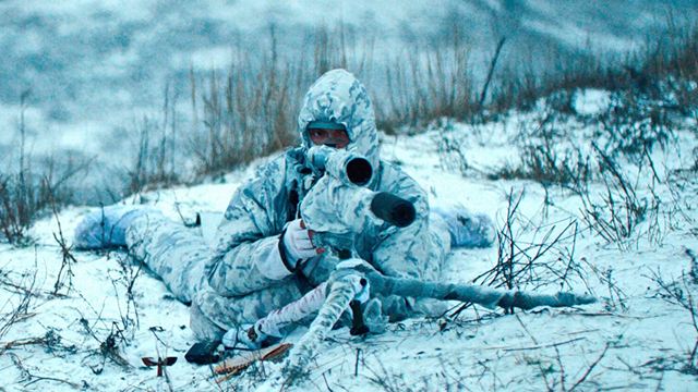 In 3 Tagen gibt's krachende Action zwischen Rache-Reißer & Kriegsdrama: Trailer zu "Sniper: The White Raven" - basierend auf einer wahren Geschichte!