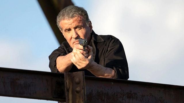 bild aus der news In 3 Tagen erlebt ihr Sylvester Stallone als Bösewicht: Deutscher Trailer zum Action-Thriller "Armor"