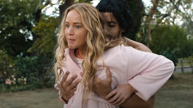 Im deutschen Trailer zu "No Hard Feelings" will Jennifer Lawrence das Ding von einem Teenager anfassen!