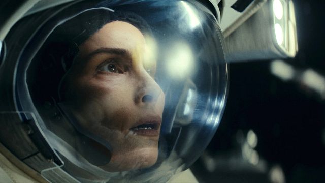 bild aus der news Neu im Streaming-Abo: In dieser düsteren Sci-Fi-Serie ist nichts wie es scheint – macht euch auf saftige Twists gefasst