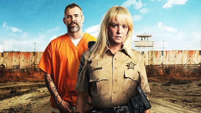 bild aus der news Gefängnisausbruch aus Liebe: Trailer zu "Verführt von einem Mörder" – ein True-Crime-Thriller mit Sitcom-Star!