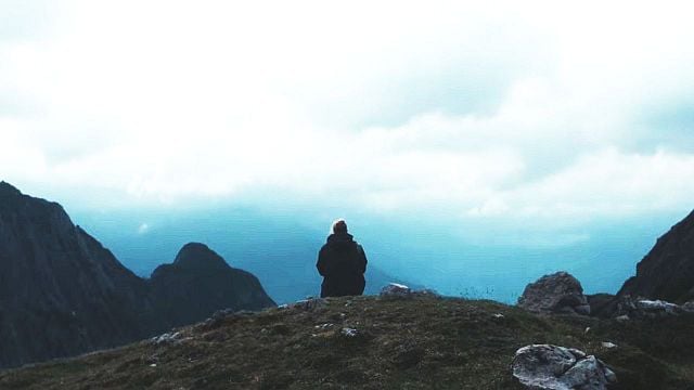 bild aus der news Einer der größten deutschen Filmstars im Kampf gegen die Wildnis: Trailer zum Survival-Thriller "Die andere Seite"