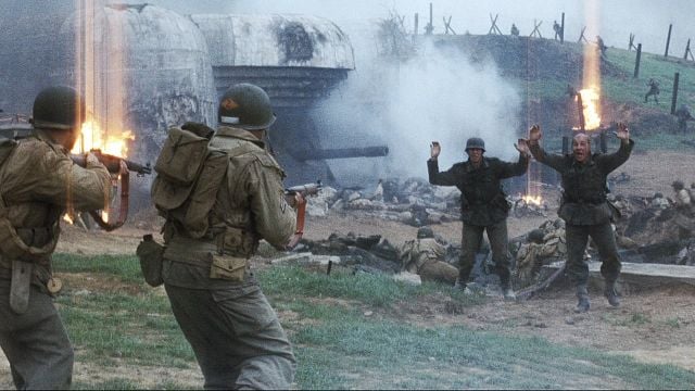 "In 20 Jahren werdet ihr Gott dafür danken": So hat Tom Hanks verhindert, dass reihenweise Stars aus einem Kriegsfilm von Steven Spielberg flüchten