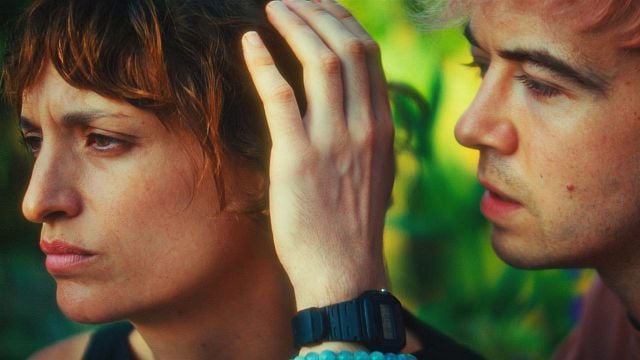 bild aus der news "Alien: Earth"- & "Poor Things"-Stars im emotionalen Trailer zum Festival-Hit "Sounds Of Paris"