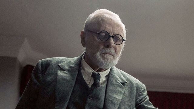 Anthony Hopkins trifft als Vater der Psychoanalyse auf Tolkien & C.S. Lewis: Trailer zu "Freud‘s Last Session"