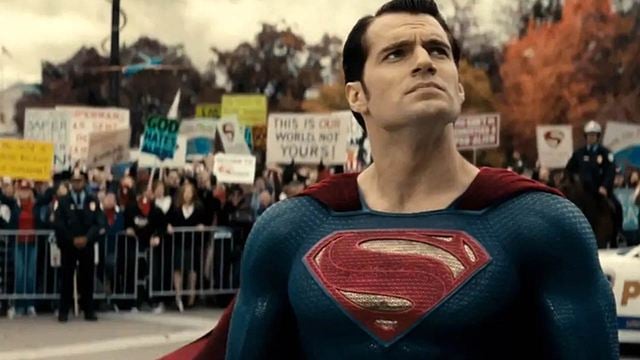 "Es gibt auch einen Fluch": Das ist für Henry Cavill der größte Nachteil daran, Superman zu sein