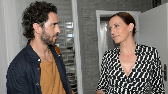 bild aus der news GZSZ-Spoiler: Katrin knutscht mit neuem Mann – und Tobias muss alles mitansehen