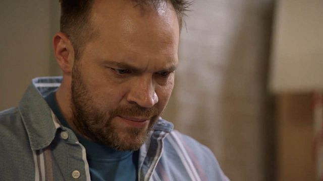 bild aus der news GZSZ-Vorschau heute: Erik gerät vor Toni in Erklärungsnot