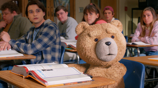 bild aus der news Die 2. Staffel der "Ted"-Serie startet bald - jetzt gibt's erste Bilder mit dem Problembär im Ritterkostüm