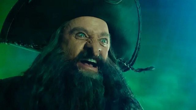 bild aus der news So habt ihr "Star Wars"-Ikone Mark Hamill noch nie gesehen - das durchgeknallte Piraten-Abenteuer jetzt fürs Heimkino sichern