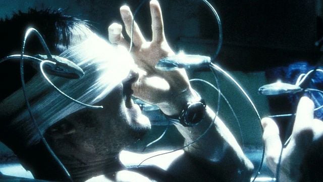 bild aus der news TV-Tipp ohne Werbung: Dieser meisterhafte Sci-Fi-Thriller sagte die Zukunft voraus – und zwar sehr treffend!