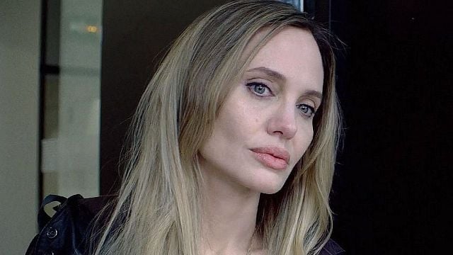 bild aus der news Superstar Angelina Jolie stellt sich einer schweren Krankheit: Starttermin zu "Couture" steht endlich (inklusive erschütterndem Trailer)