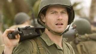 James Badge Dale neben Brad Pitt in "World War Z"