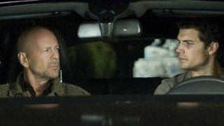 "The Cold Light of Day": Exklusiver Filmausschnitt zum Action-Thriller mit Bruce Willis