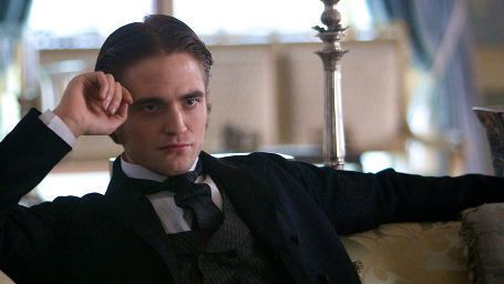 Robert Pattinson neben Carey Mulligan in Romantik-Thriller "Hold On to Me"