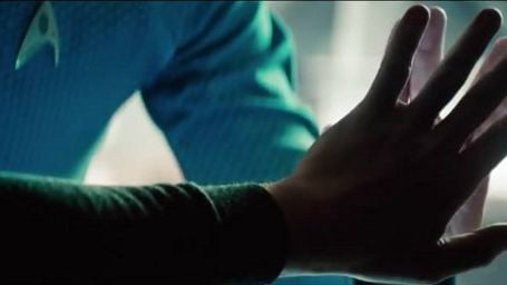 bild aus der news "Star Trek Into Darkness": Deutet zusätzliche Szene im japanischen Trailer auf den Tod einer Hauptfigur hin?
