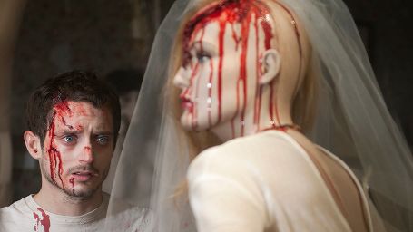 bild aus der news Schauriges Foto zu "Alexandre Ajas Maniac": Vorweihnachtliche Grüße vom Serienkiller