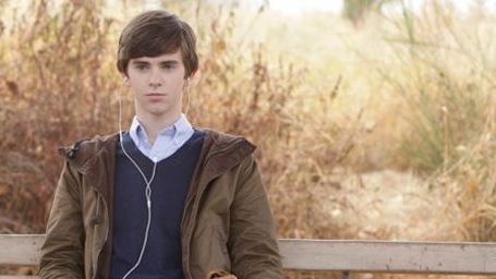 Neuer Teaser zur "Psycho"-Prequel-Serie "Bates Motel" mit Vera Farmiga und Freddie Highmore