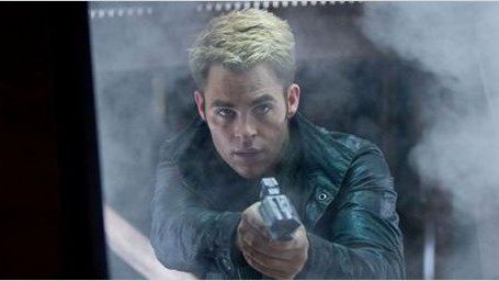 bild aus der news "Star Trek Into Darkness": Rasanter neuer Trailer und stylishes Poster zum Sci-Fi-Abenteuer von J.J. Abrams