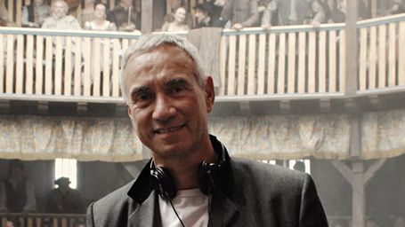 bild aus der news "Stonewall Inn": Roland Emmerich plant Drama über New Yorker Homosexuellen-Aufstand