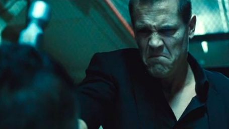 bild aus der news Erster deutscher Trailer zum "Oldboy"-Remake: Josh Brolin geht Samuel L. Jackson an die Gurgel