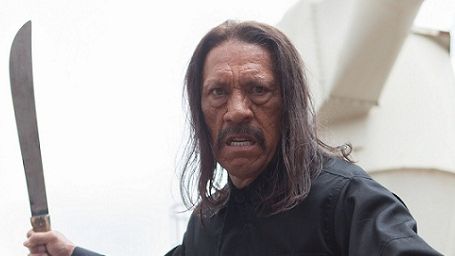 bild aus der news Poster und Trailer zum Horrorfilm "Voodoo Possession": Es wird düster um Danny "Machete" Trejo