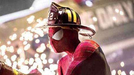 Spider-Man als Feuerwehrmann und Jamie Foxx als Electro: Neue Bilder zu "The Amazing Spider-Man 2"