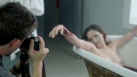 Sex, Mord und Fetischismus im ersten Trailer zum Erotik-Thriller "24 Exposures"