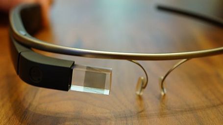 bild aus der news Keine Google-Brille im Kino: FBI knöpft sich "Google Glass"-Träger während einer Vorstellung von "Jack Ryan" vor