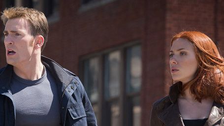 bild aus der news Falcon, Winter Soldier und Maria Hill auf neuen Bildern zu "Captain America 2: The Return Of The First Avenger"