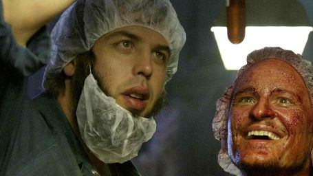 bild aus der news Ab in den Fleischwolf! Menschen als besondere Dünger-Zutat im deutschen Trailer zur Horror-Komödie "100 Bloody Acres" 