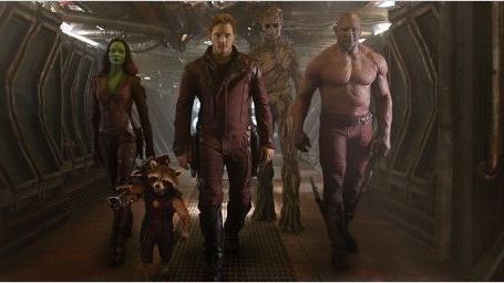"Guardians of The Galaxy": Neue Bilder zeigen Michael Rooker ("The Walking Dead") als Yondu