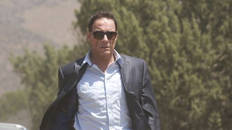 Trailer zu "Swelter" mit Jean-Claude van Damme und Alfred Molina: Showdown im Wüstenkaff