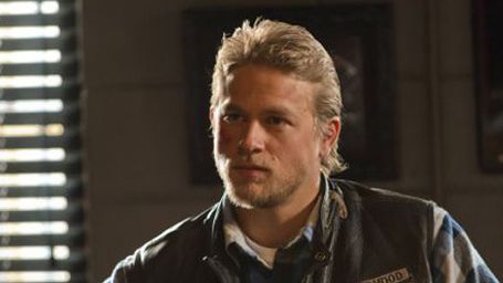 bild aus der news "Escape From New York"-Gerücht: Charlie Hunnam angeblich Wunschkandidat als Snake Plissken im Remake von "Die Klapperschlange"