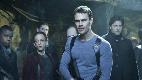 bild aus der news "Underworld 5" ist kein Reboot, sondern eine Fortsetzung der Reihe: Theo James ("Divergent") neuer Hauptdarsteller des Franchise