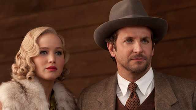 bild aus der news "Serena": Bradley Cooper und Jennifer Lawrence als Ehepaar im ersten Ausschnitt aus dem Drama von Susanne Bier