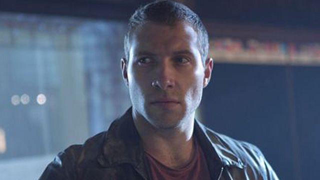 bild aus der news "Terminator: Genisys"-Star Jai Courtney hofft: Arnold Schwarzenegger auch in Fortsetzungen dabei
