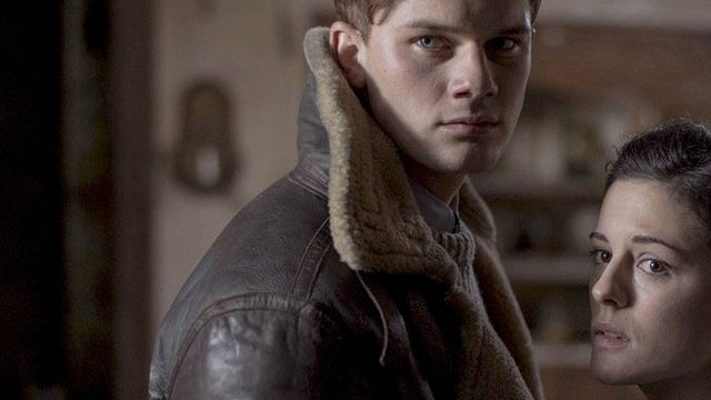 bild aus der news Ein Geist kehrt zurück: Neuer Trailer zu "Die Frau in Schwarz 2" mit Jeremy Irvine und Phoebe Fox