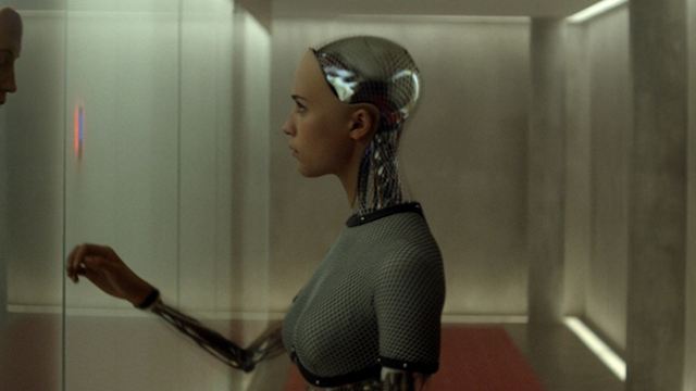 Exklusive Posterpremiere zum Sci-Fi-Drama "Ex Machina" über ein Liebesdreieck mit Roboter