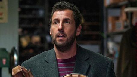 bild aus der news Magische Fähigkeiten bringen Schuster Adam Sandler im neuen Trailer zu "The Cobbler" in Schwierigkeiten