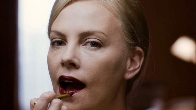bild aus der news Charlize Theron auf erstem internationalen Poster zum namhaft besetzten Thriller "Dark Places" von "Gone Girl"-Autorin 